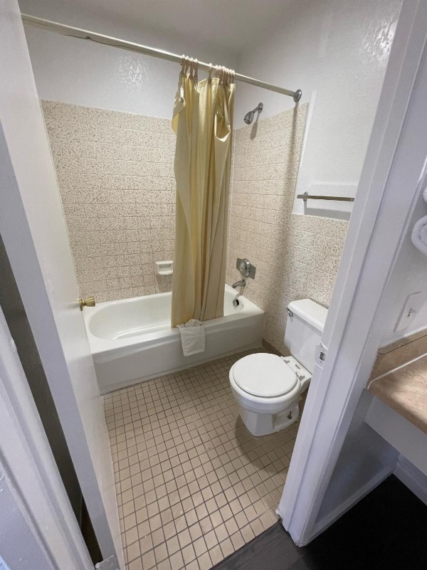 Palms Inn & Suites image 4