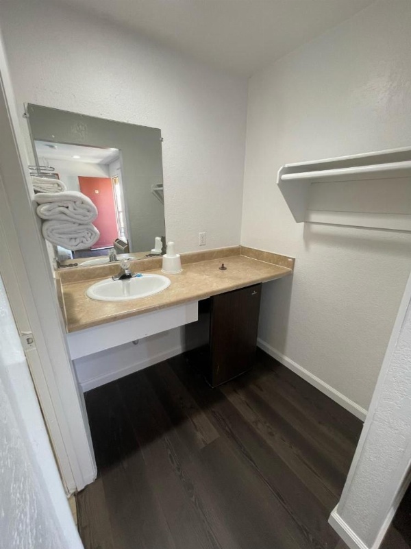 Palms Inn & Suites image 6